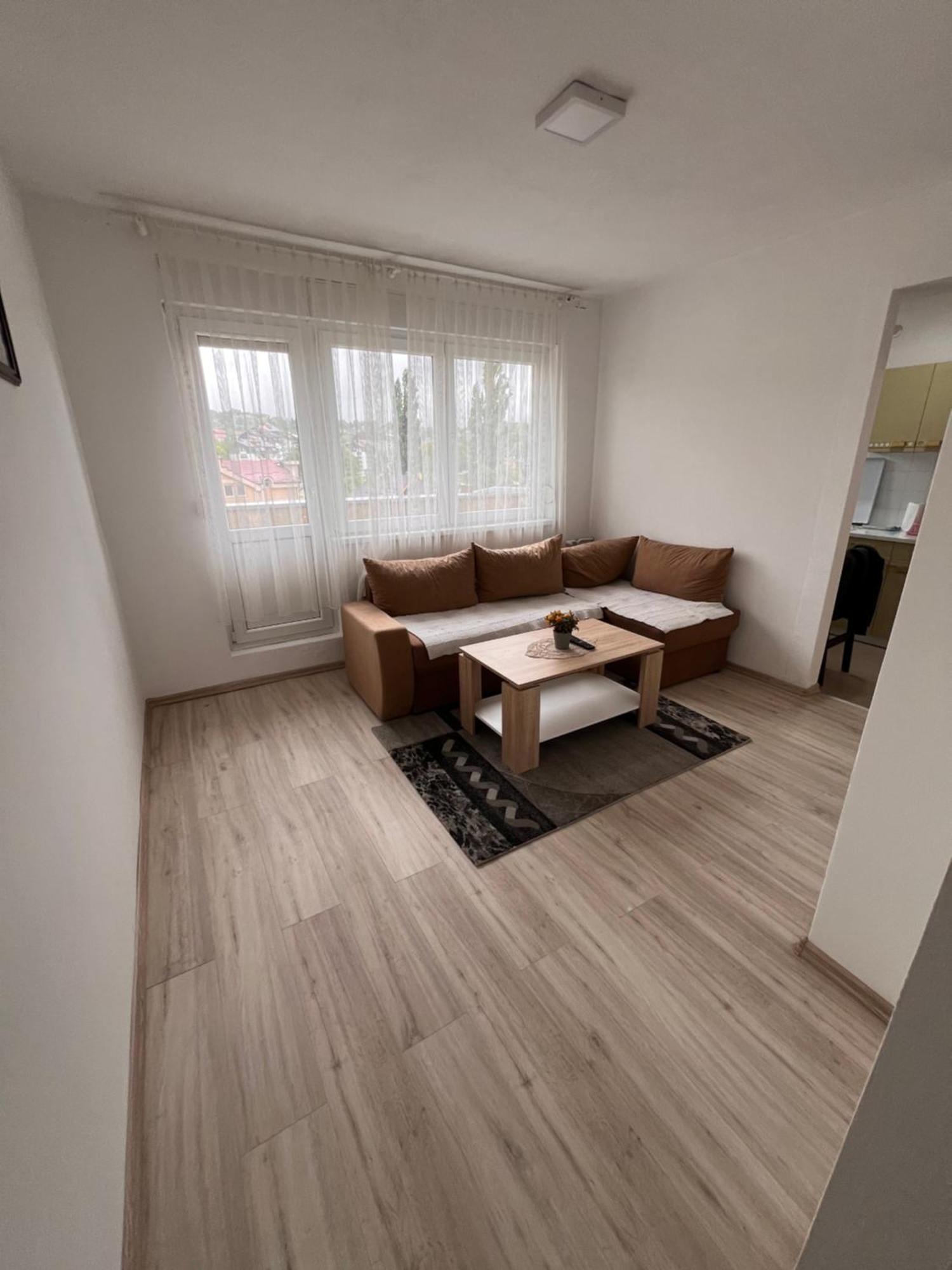 Babici 3 Apartment Hiseti Luaran gambar